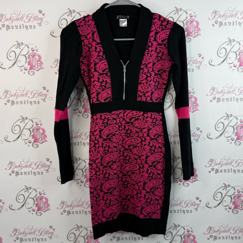 VENUS dress knit, half zip Paisley, bright Black and Pink Long Sleeve Dress